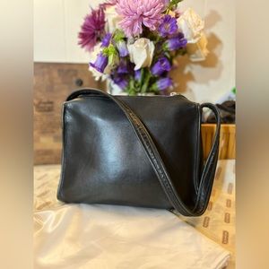 Vintage Coach Black Aero Bag 9052